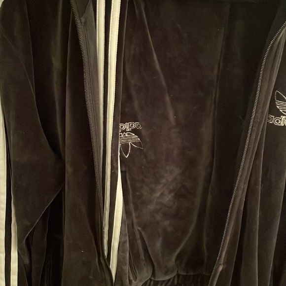 Adidas old school retro velour suit - Picture 3 of 3